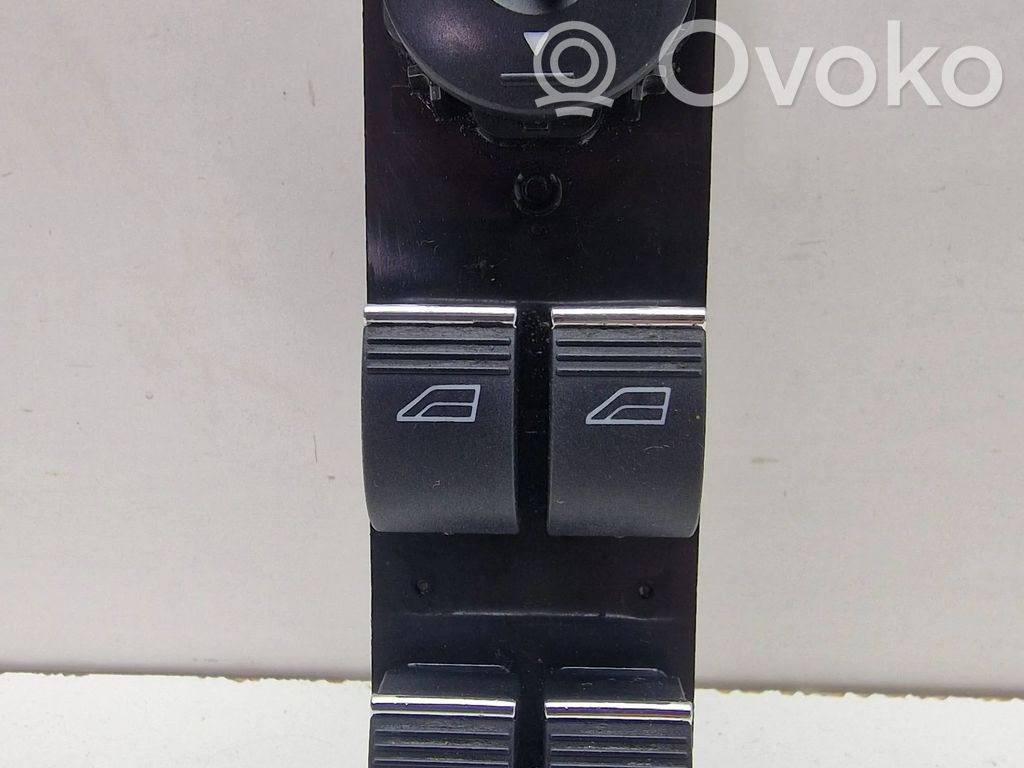 Ford C-MAX II Electric window control switch 