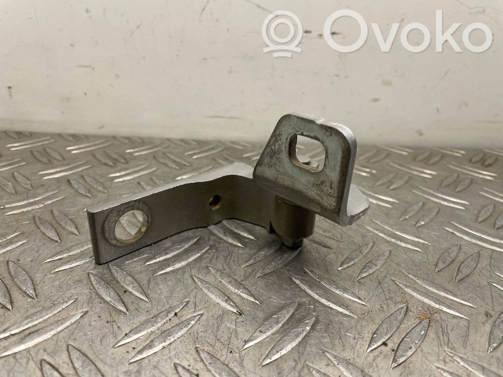 Ford Focus Front door upper hinge 