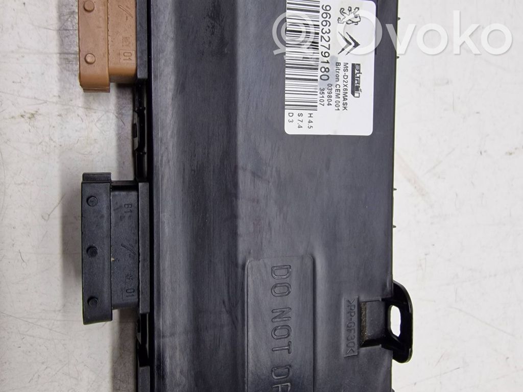 Peugeot 407 Seat control module 