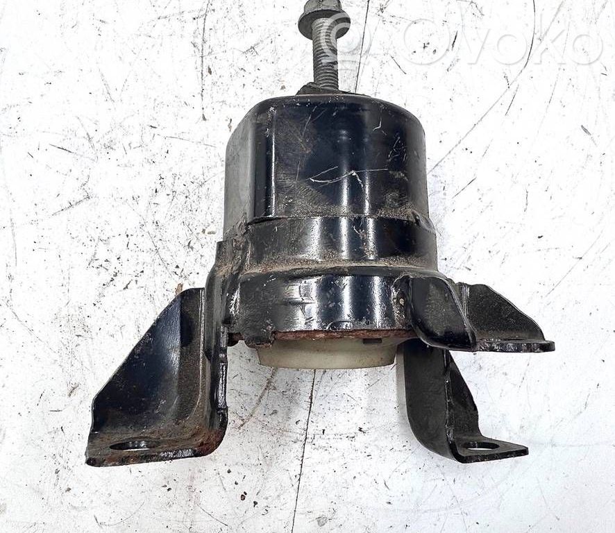Ford Fusion II Engine mount bracket 
