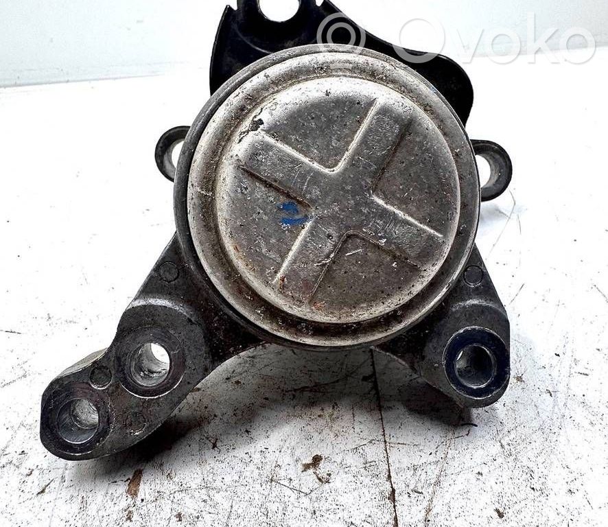 Ford Fusion II Engine mount bracket 