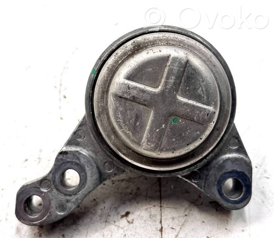 Ford Fusion II Engine mount bracket 