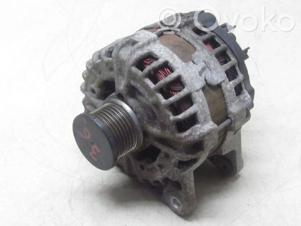 Nissan X-Trail T32 Generator/alternator 
