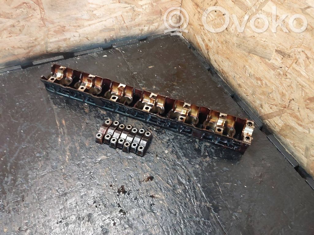 BMW 5 E39 Other engine bay part 