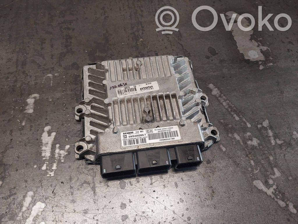 Peugeot 307 Engine control unit/module 