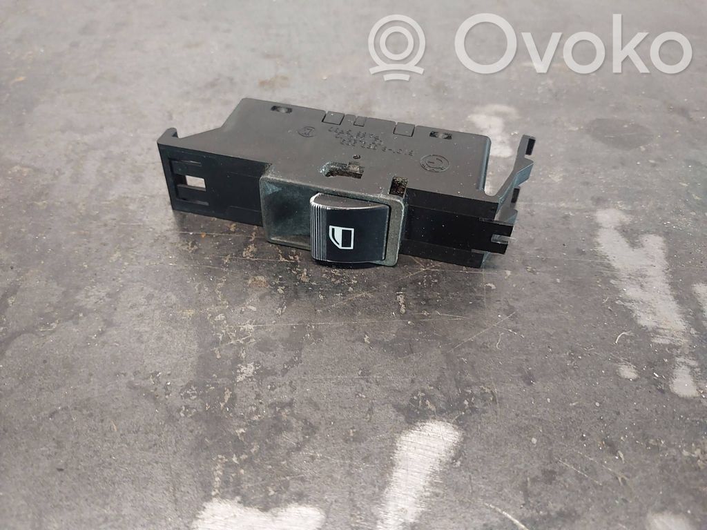 Electric window control switch   8368939,61318368939