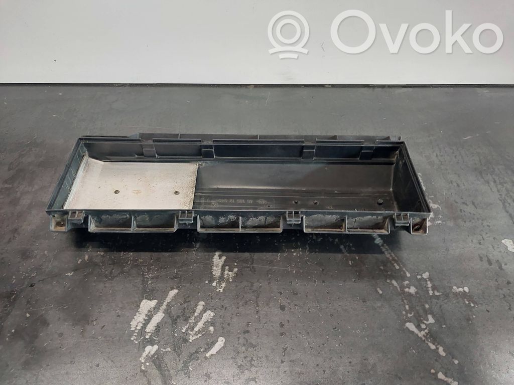 BMW 5 E39 Air filter box 