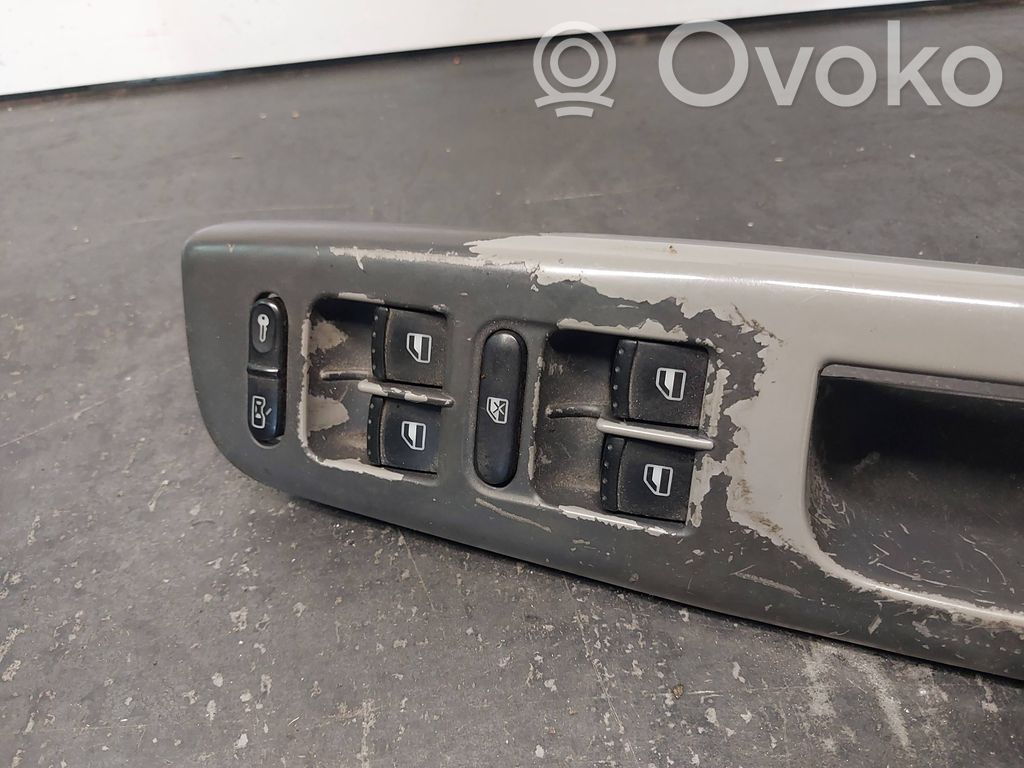 Seat Alhambra (Mk1) Electric window control switch 
