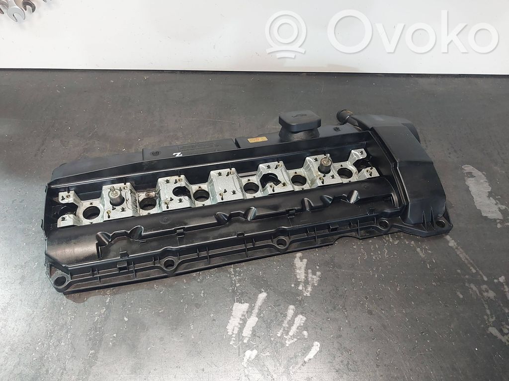 BMW 5 E39 Rocker cam cover 