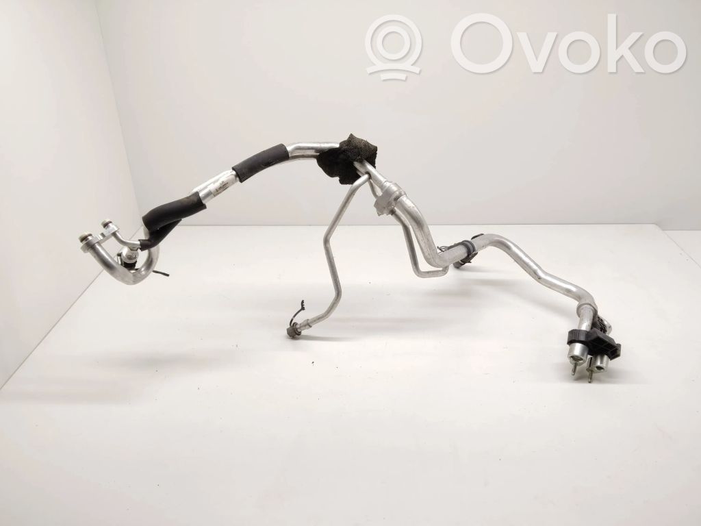 Land Rover Discovery Sport Air conditioning (A/C) pipe/hose 