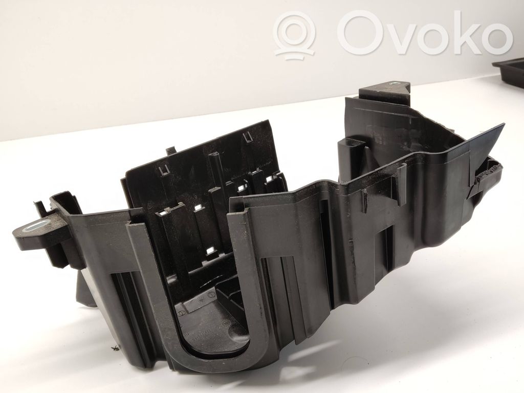 Volvo V60 Tapa de caja de fusibles 