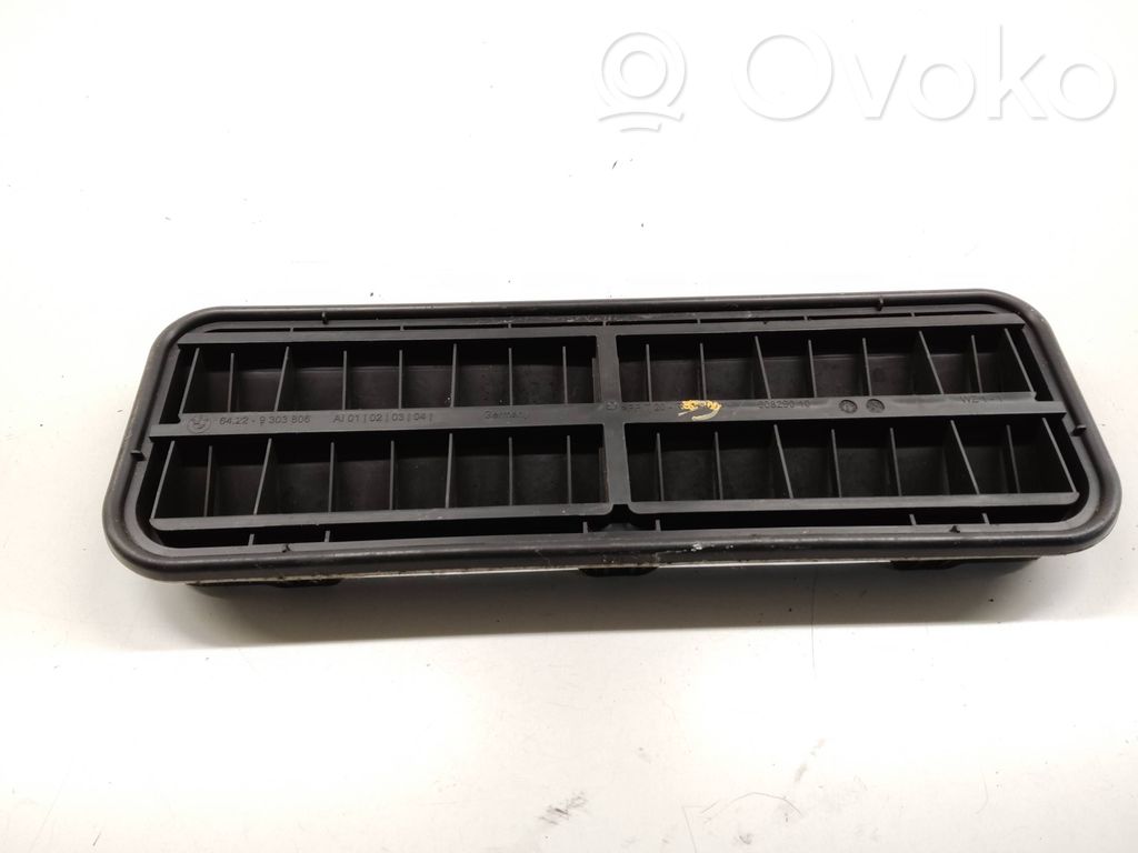 Mini One - Cooper F56 F55 Kratka wentylacyjna pod zderzakiem tylnym 
