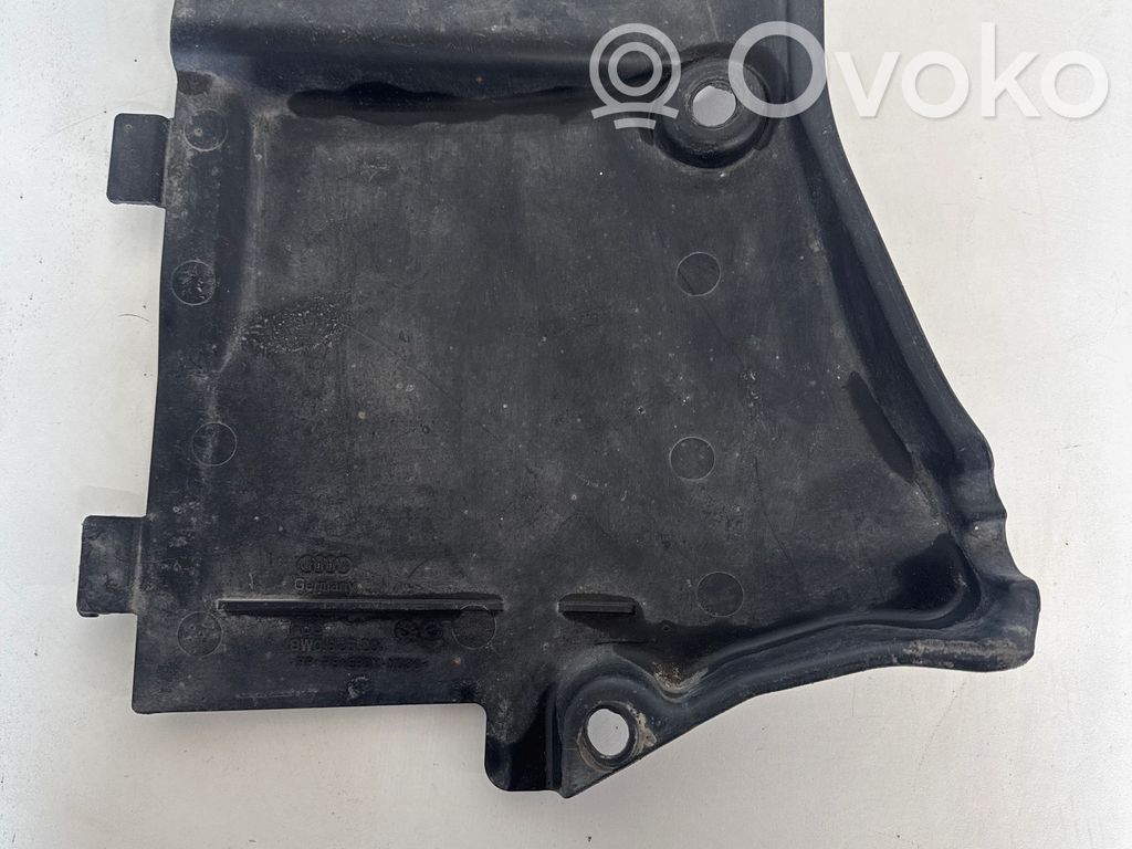 Audi A5 Protección inferior lateral 