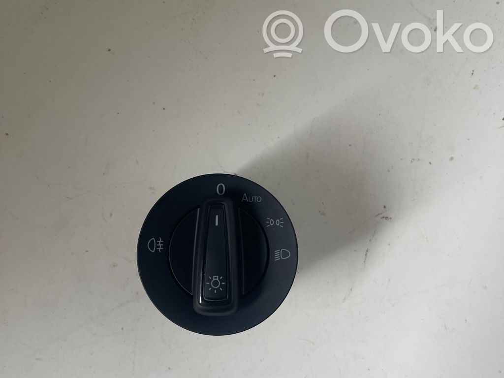 Volkswagen T-Roc Light switch 