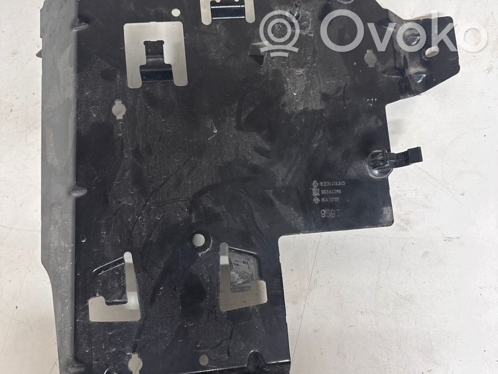 Renault Trafic II (X83) Other engine bay part 