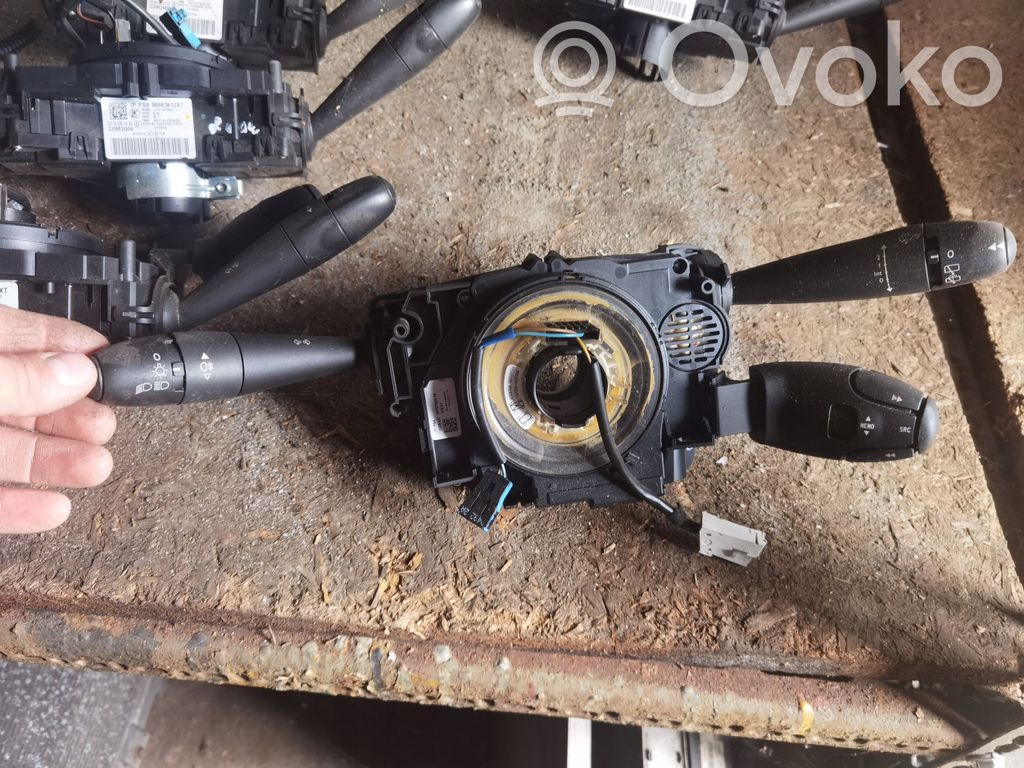 Peugeot 5008 Interrupteur d'éclairage de la cabine dans le panneau 