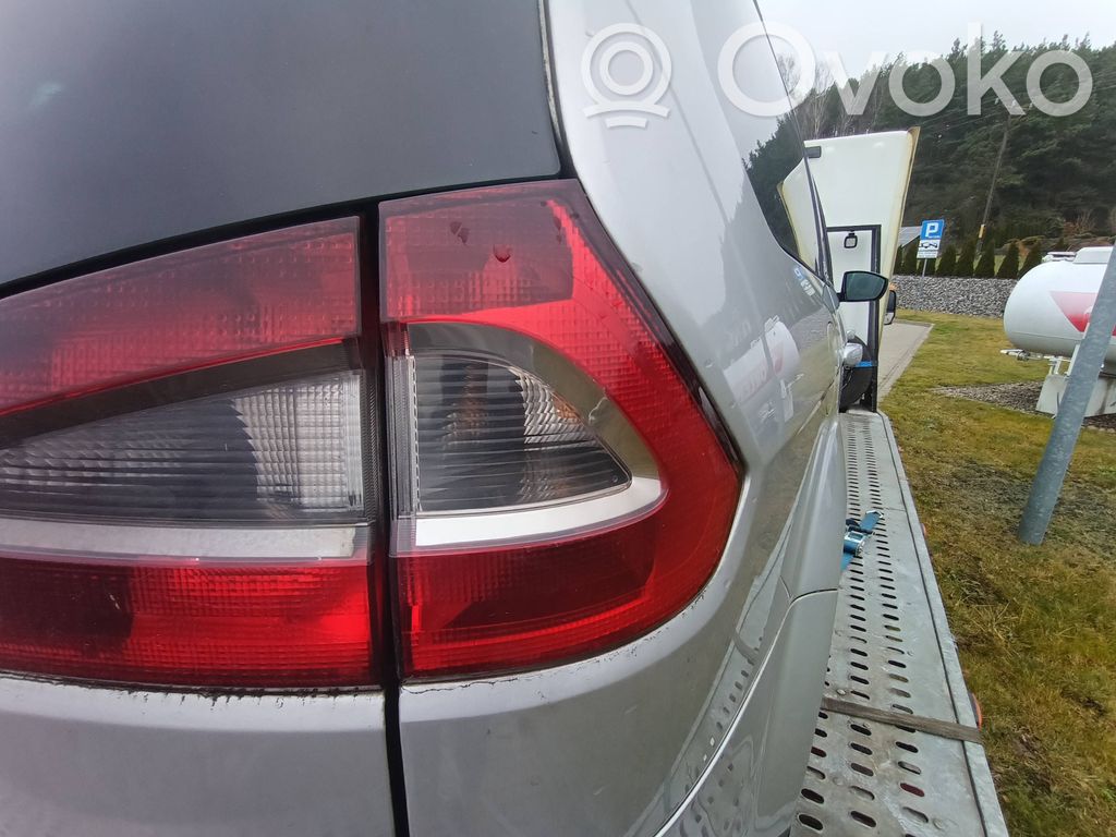 Rear/tail lights
