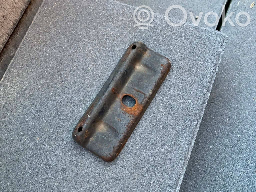 Battery bracket