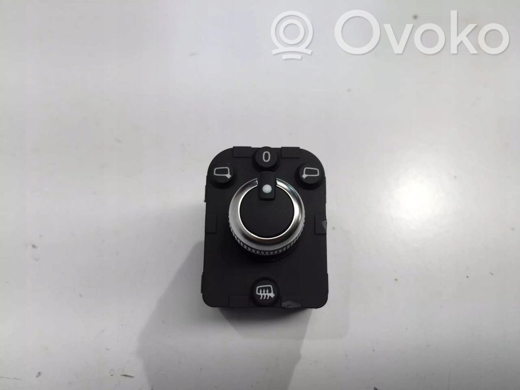 Audi Q3 F3 Interruptor del espejo lateral 