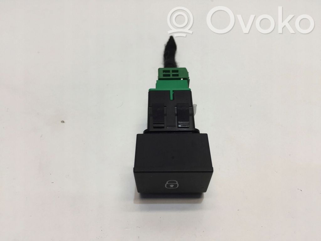 Citroen C4 III e-C4 Central locking switch button 