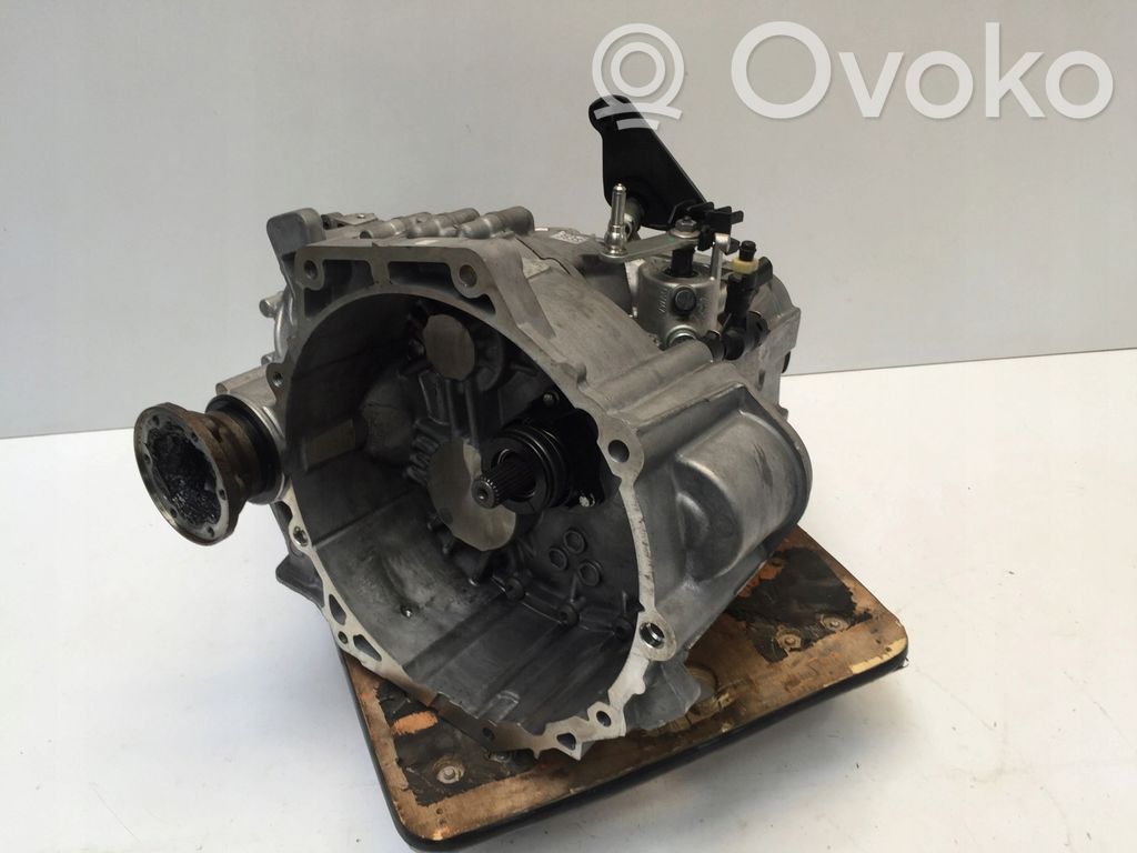 Skoda Octavia Mk4 Mechaninė 6 pavarų dėžė 