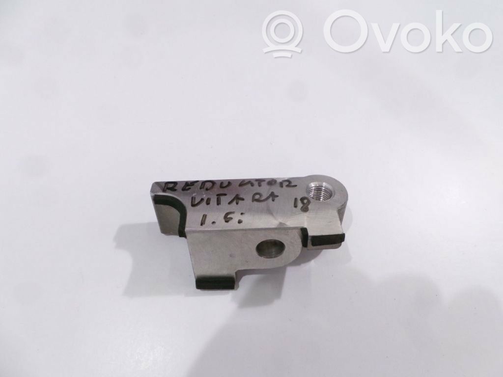 Suzuki Vitara (LY) Kita variklio skyriaus detalė 