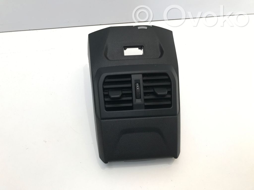 BMW 1 F40 Aizmugurējā gaisa - ventilācijas reste 