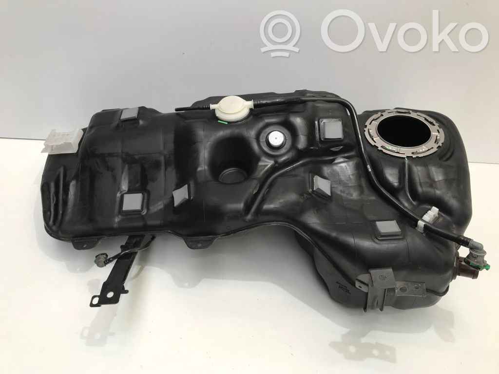 Volvo XC40 Polttoainesäiliö 