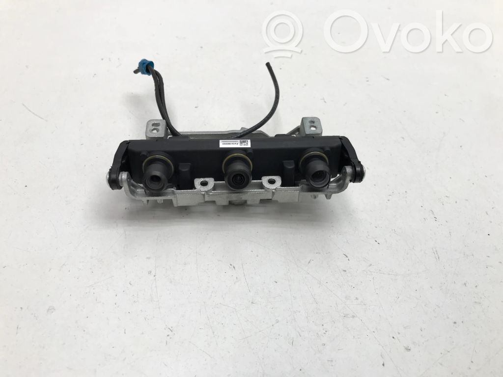 Tesla Model Y Windshield/windscreen camera 