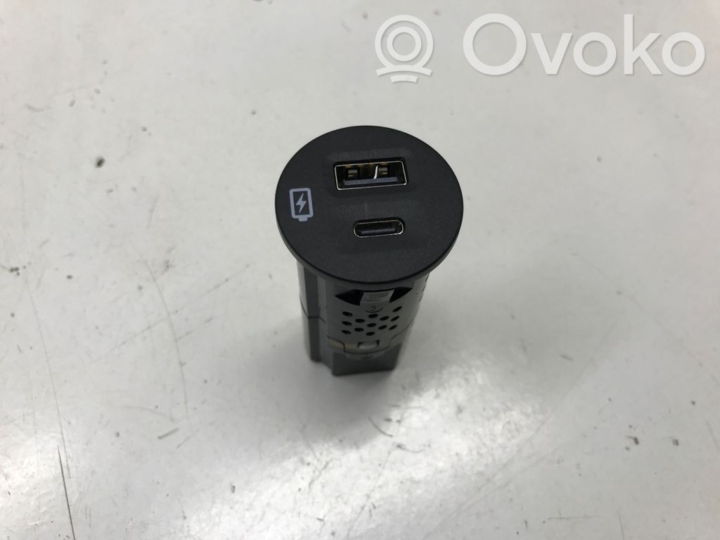 Ford Mustang Mach-E Enchufe conector USB 