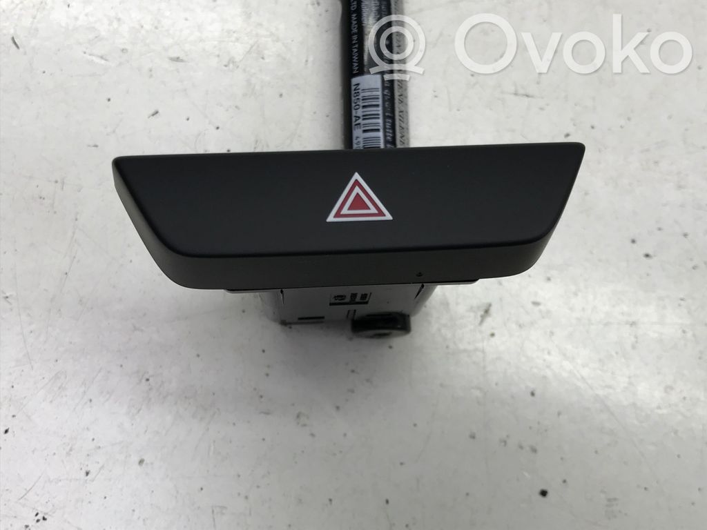 Mazda CX-60 Hazard light switch 