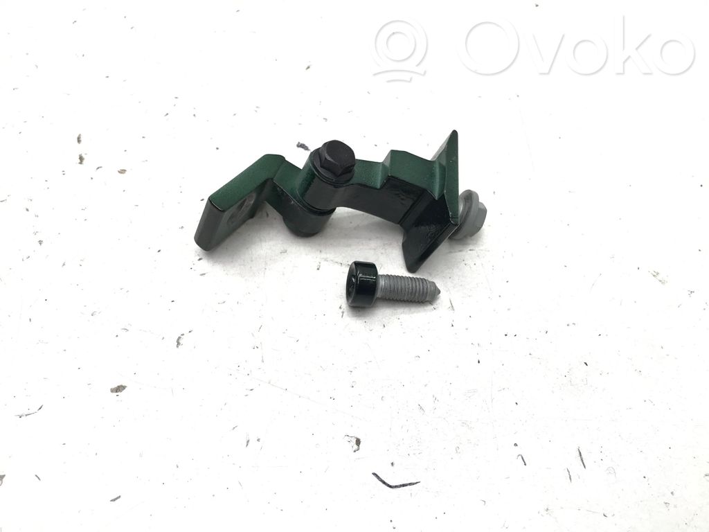 BMW 2 Active Tourer U06 Front door upper hinge 