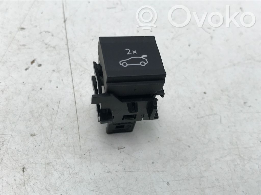 Peugeot 3008 III Tailgate/trunk/boot open switch 