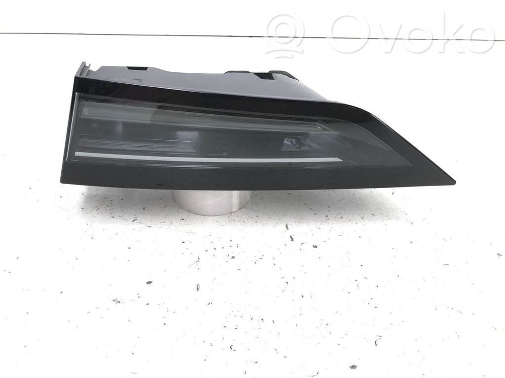Renault Scenic E-Tech V Takaluukun takavalot 