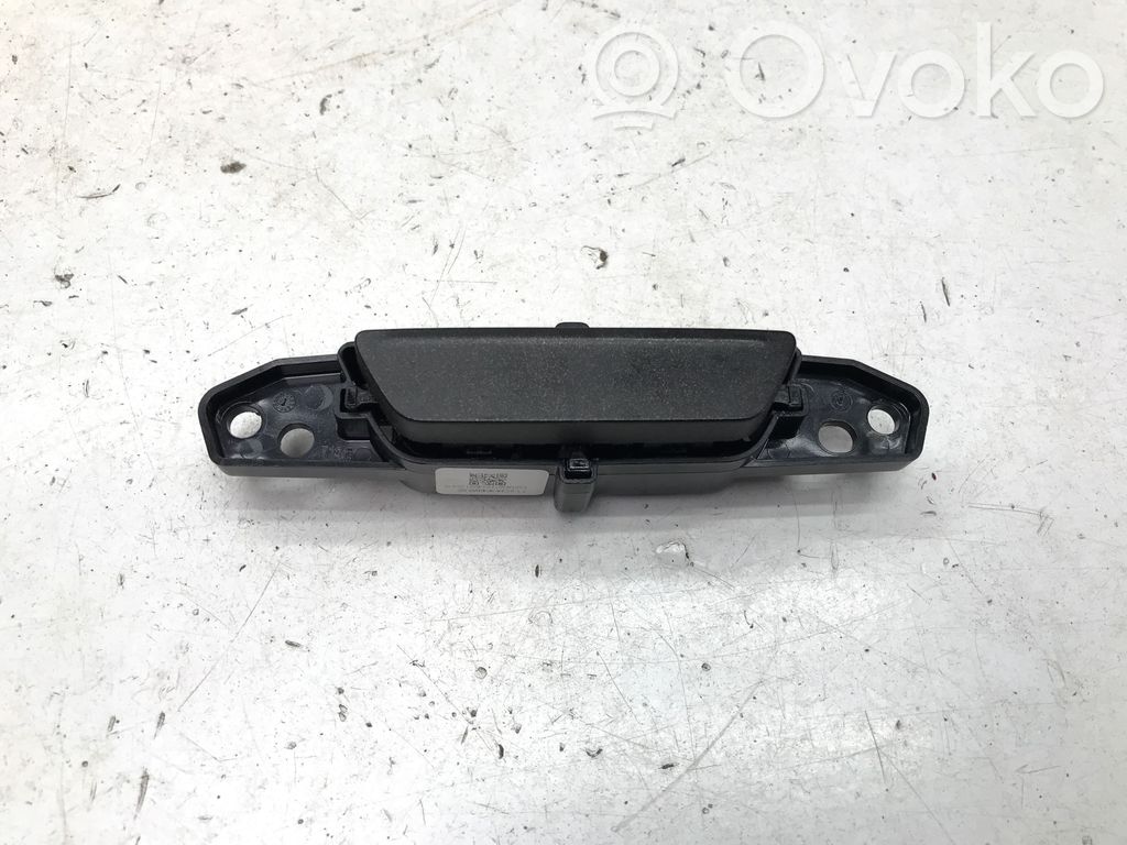 Chery 5/C5 Armrest lock 