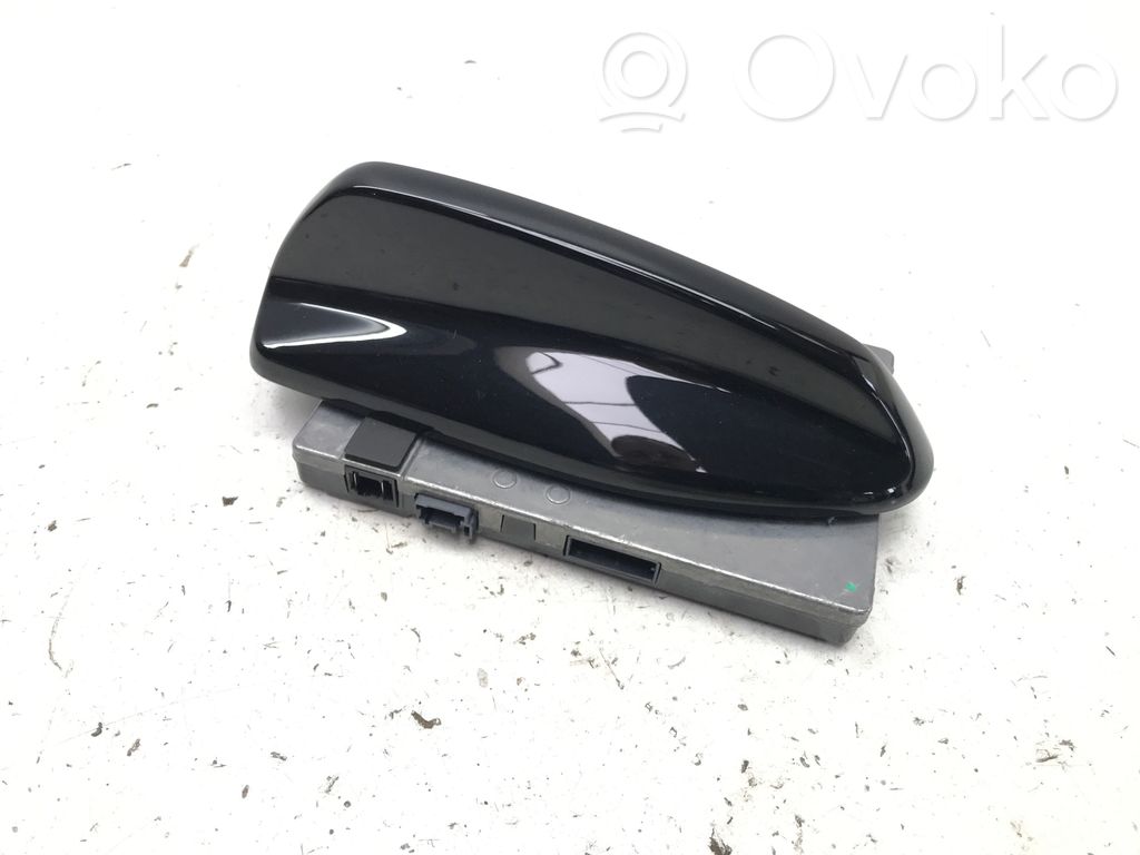 GPS-pystyantenni   32364058,32364072,39826430