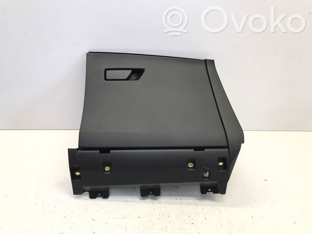 Audi Q4 e-tron Glove box 