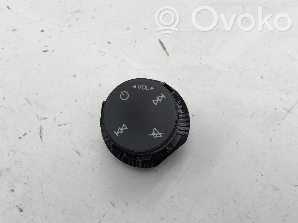Audi Q4 e-tron Sound control switch 