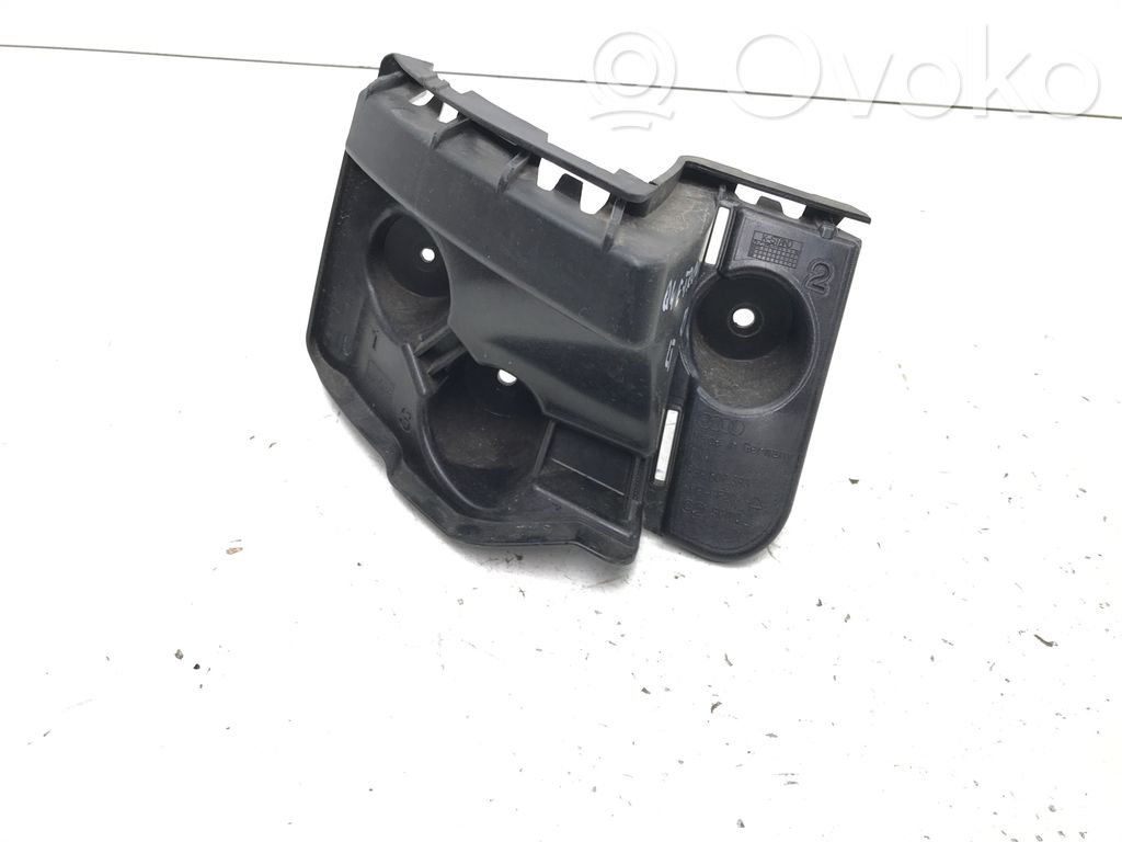 Audi Q4 e-tron Soporte de montaje del parachoques trasero 