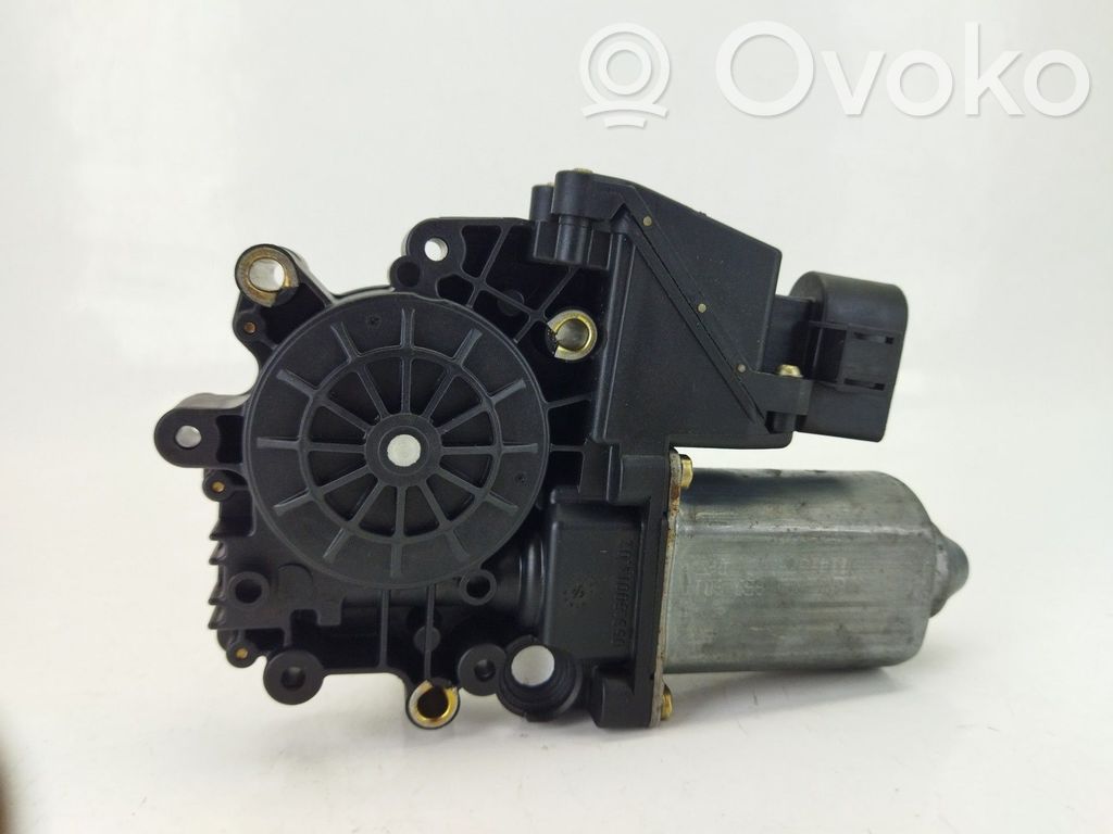 Audi A4 S4 B6 8E 8H Rear door window regulator motor 