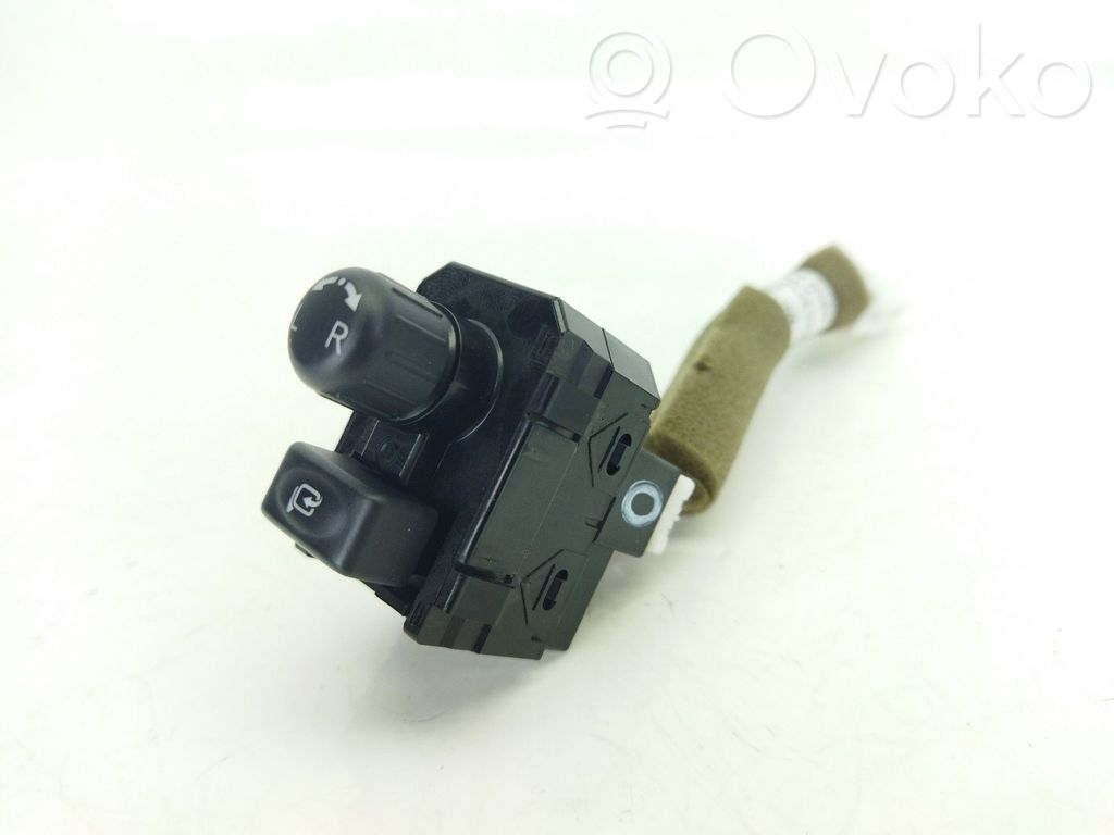 Nissan Navara D23 Interruptor del espejo lateral 