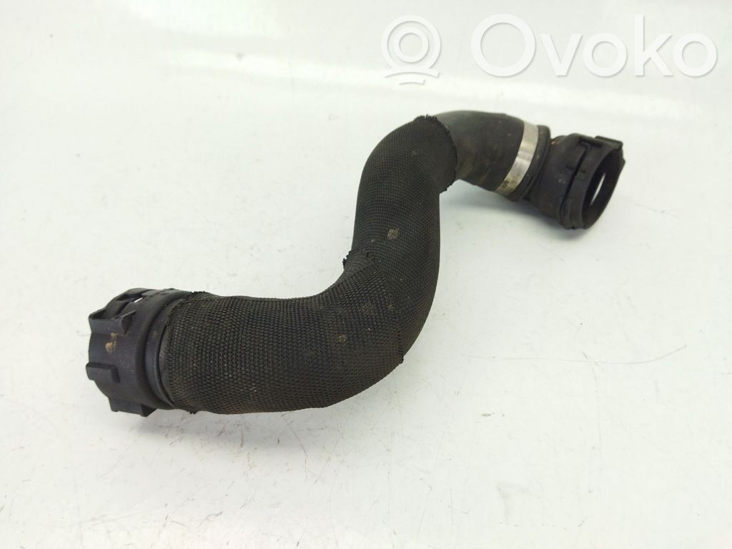 BMW 1 E81 E87 Ilmastointilaitteen putki (A/C) 