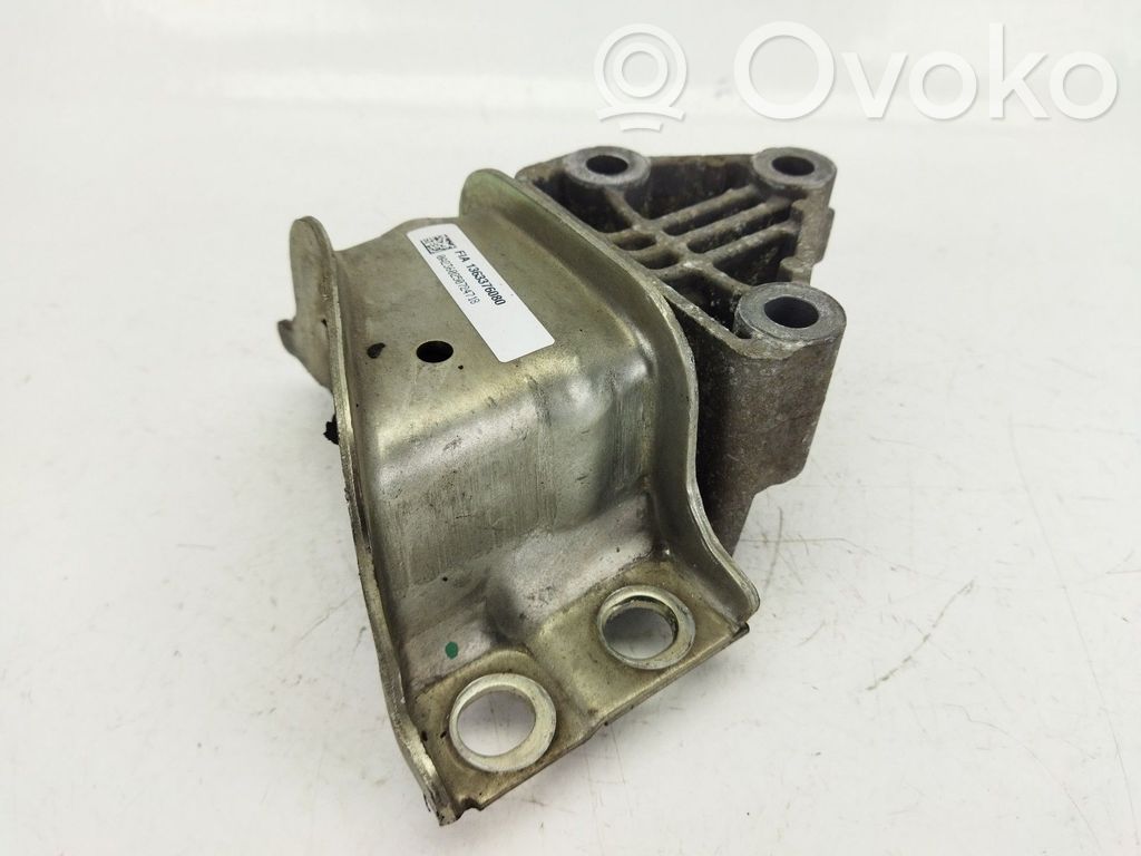 Engine mount bracket   1363376080