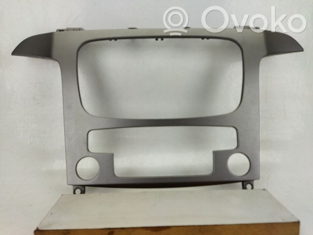 Ford S-MAX Garniture inférieure 
