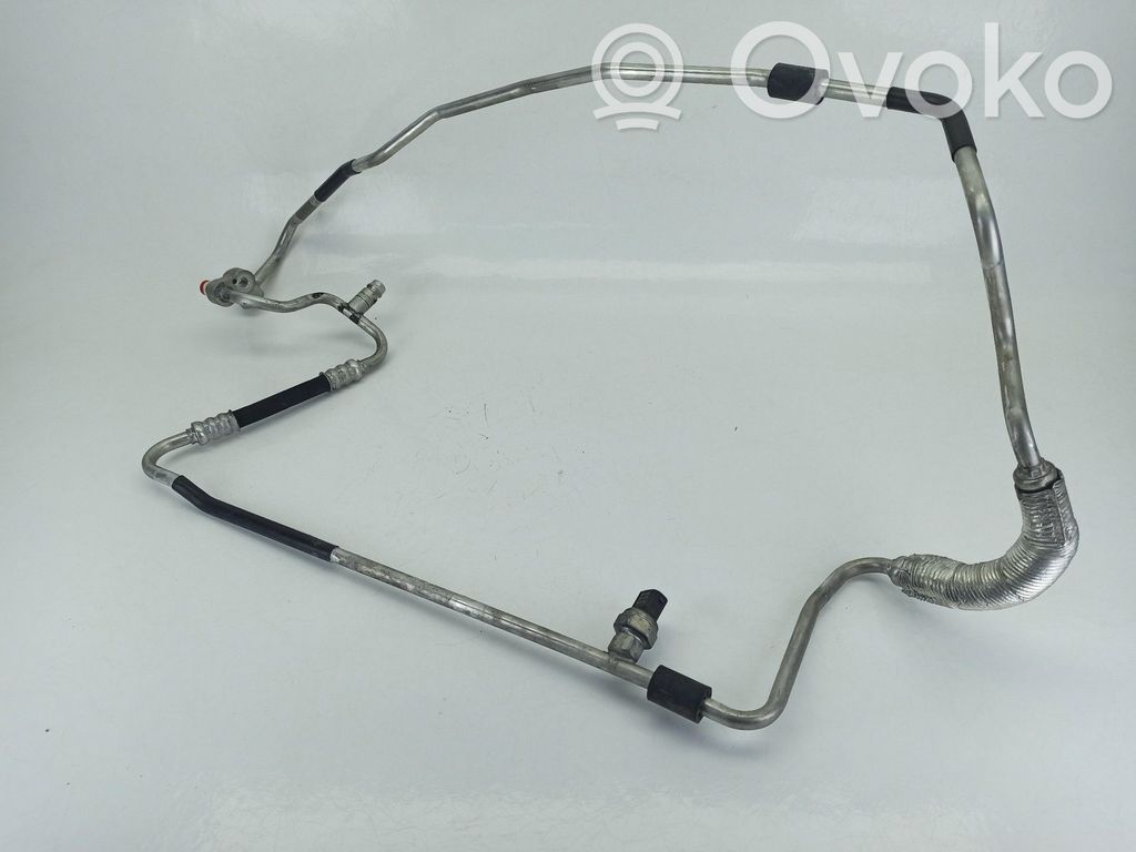 BMW X1 E84 Ilmastointilaitteen putki (A/C) 