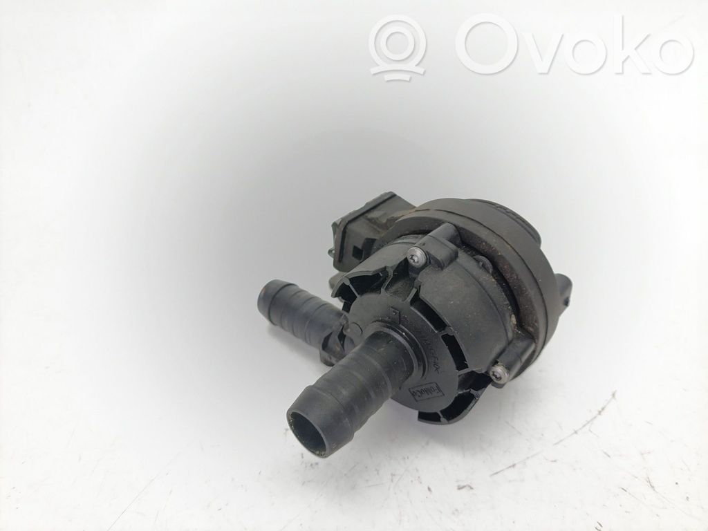 Ford Focus Water pump 