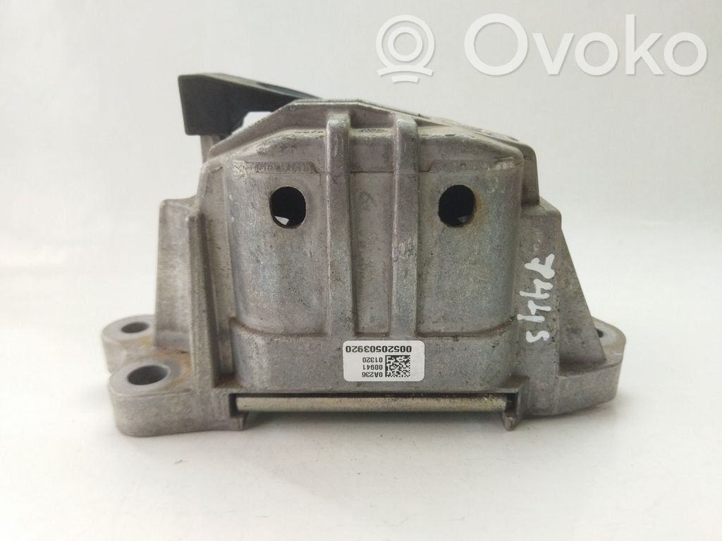 Fiat Tipo Engine mount bracket 