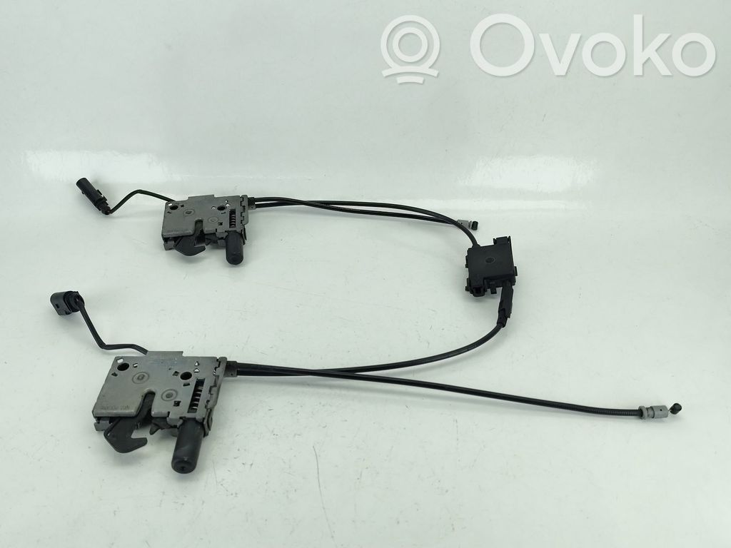 Audi A1 Tie down hook / loop 