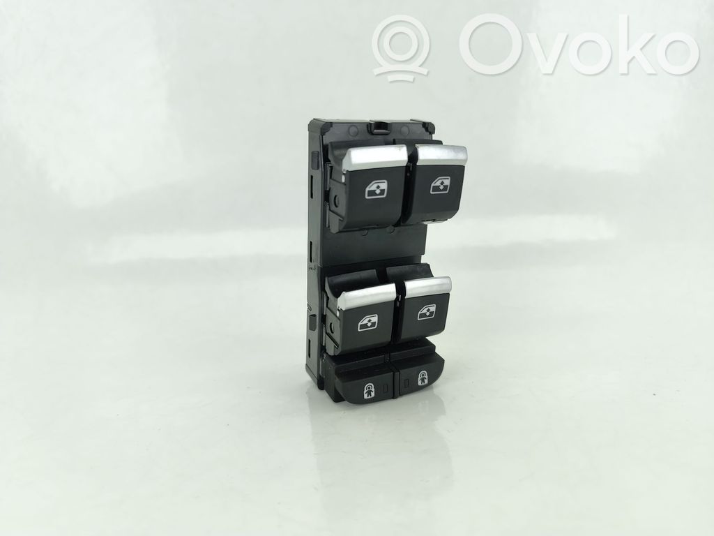 Audi Q7 4M Electric window control switch 