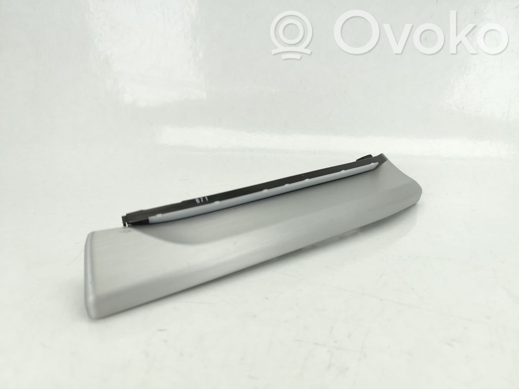 Audi Q7 4M Bottom trim 